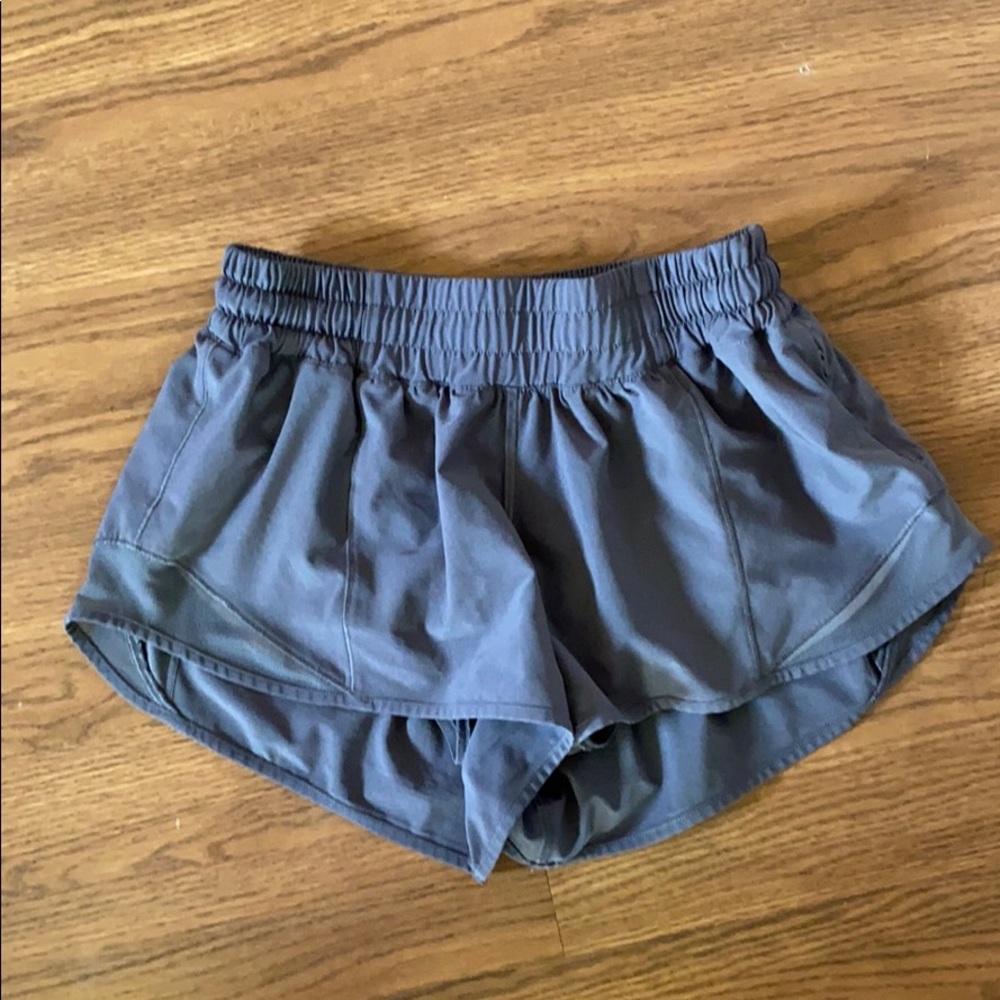 Lululemon Hotty Hot shorts 2.5 in grey!
